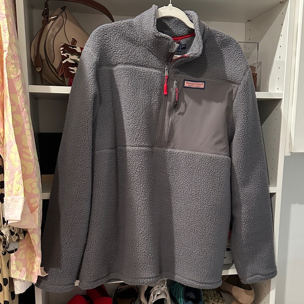 Vineyard Vines Gray Fleece with Red Trim